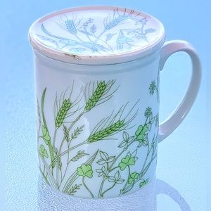 Giftcraft White and Green Floral Porcelain Coffee Mug/Tea Cup and Lid Set